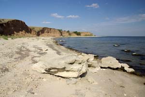 Северо-западый берег Цимлянского водохранилища.