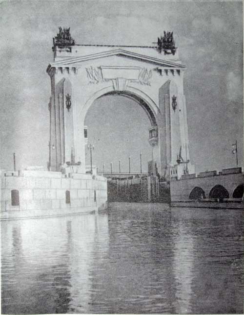 Шлюз №1 Триумфальная арка (вид со стороны Волги)